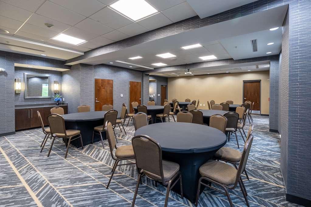 Hampton Inn & Suites Greensboro/Coliseum Area Facilities photo